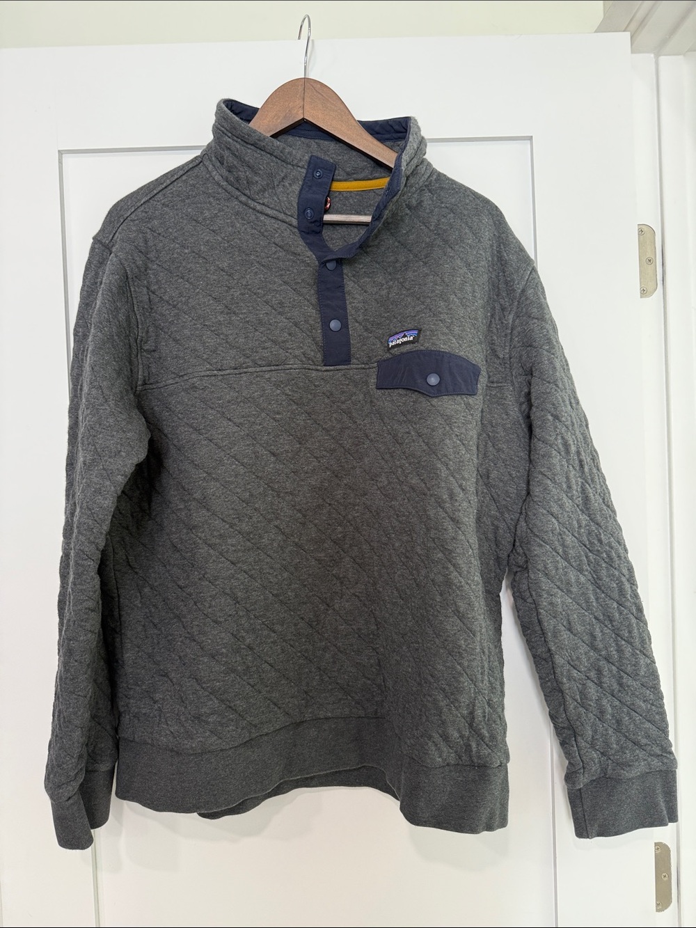 Patagonia Quilted Snap Pullover - Charcoal with Navy Trim